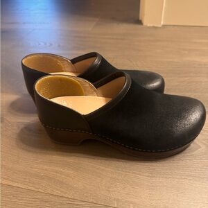 Dansko Brenna Black Leather Mules